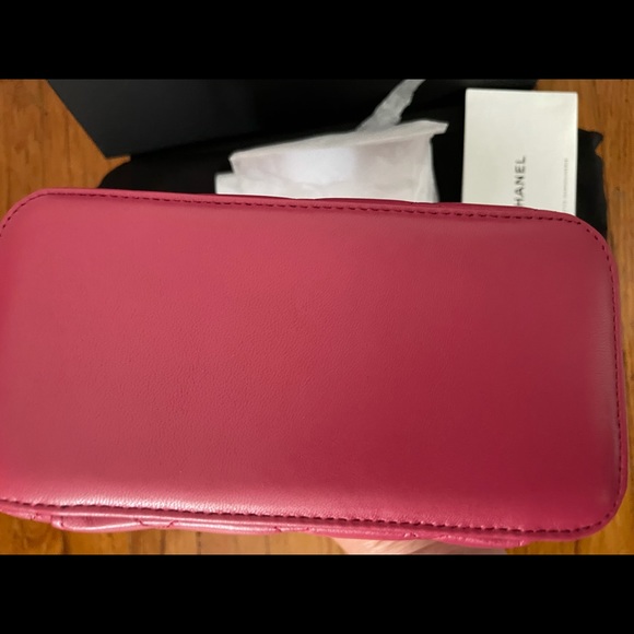 Chanel Vanity with chain Top Handle *NEW* - Picture 4 of 5
